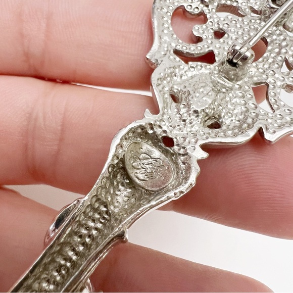 Kirks Folly Skeleton Key AB Crystal Fairy Charm Silvertone Brooch Pendant - Picture 8 of 8